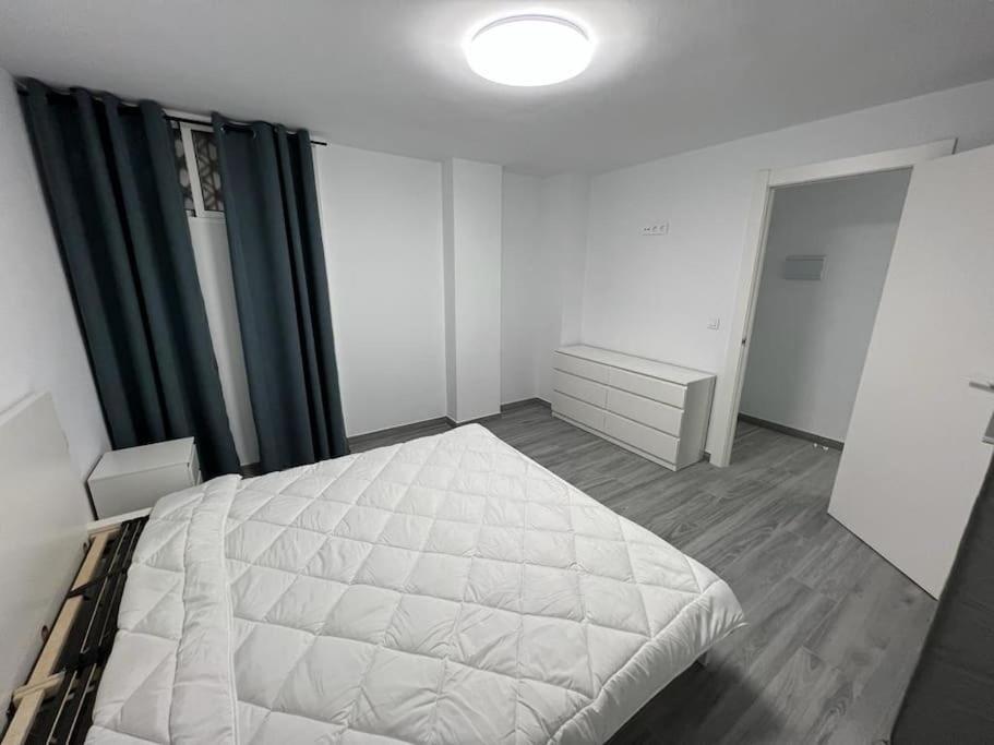 Apartamento Con Vistas Al Mar Alicante Bagian luar foto
